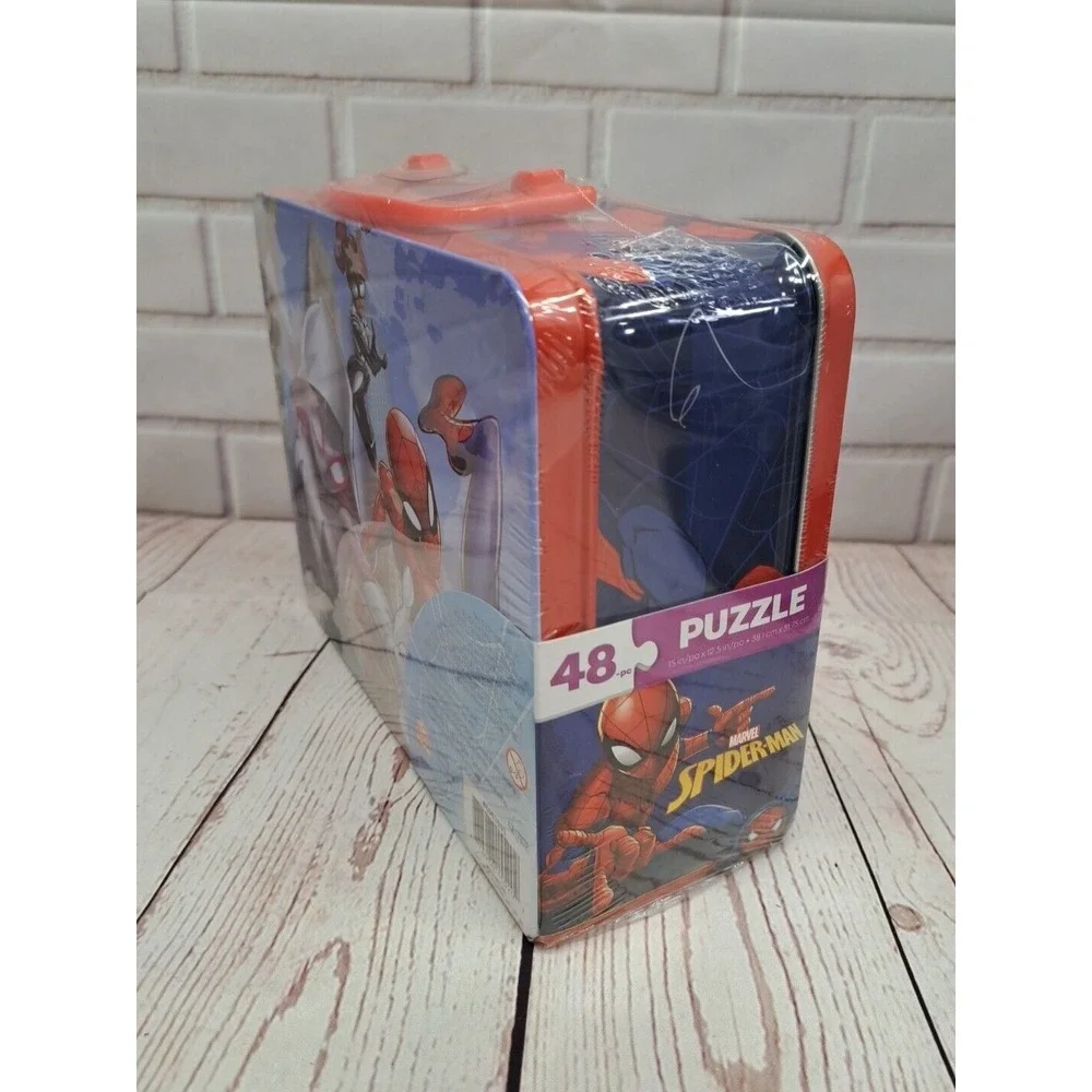 Marvel Spiderman 48 Piece Puzzle in Tin Lunchbox, Red, Blue, White New Sealed